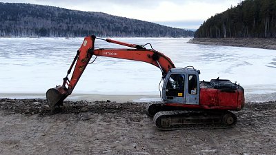 Дамбу на Киалимском водохранилище восстанавливают после прорыва
