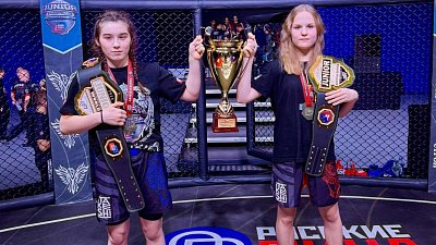 Две челябинские юниорки победили на первенстве мира по ММА