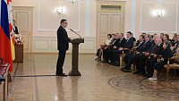 Губернатор Челябинской области Алексей Текслер вручил государственные и региональные награды южноуральцам