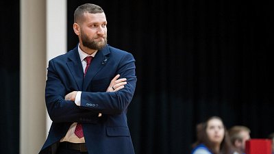 «Должно быть у вас что‑то мужское!» — тренер «Челбаскета» не сдержал эмоций в матче Кубка России