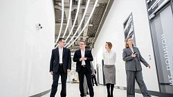 Алексей Текслер оценил возможности инновационной школы «СКОЛКА» в Москве