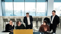 Алексей Текслер оценил возможности инновационной школы «СКОЛКА» в Москве