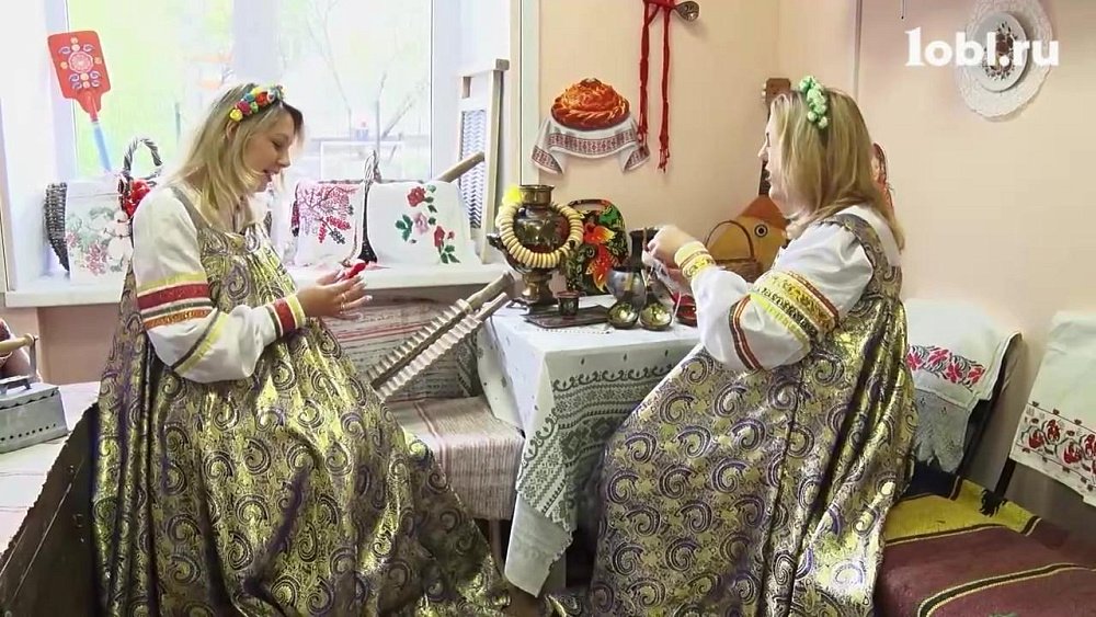 «В каждой мелодии — ритмы родных полей и память поколений»: южноуральцы отмечают День русской песни