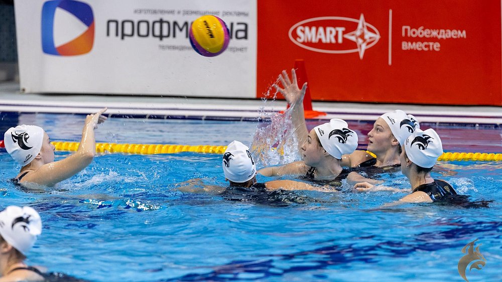 Ватерполистки «Уралочки» поднялись на третье место в чемпионате России