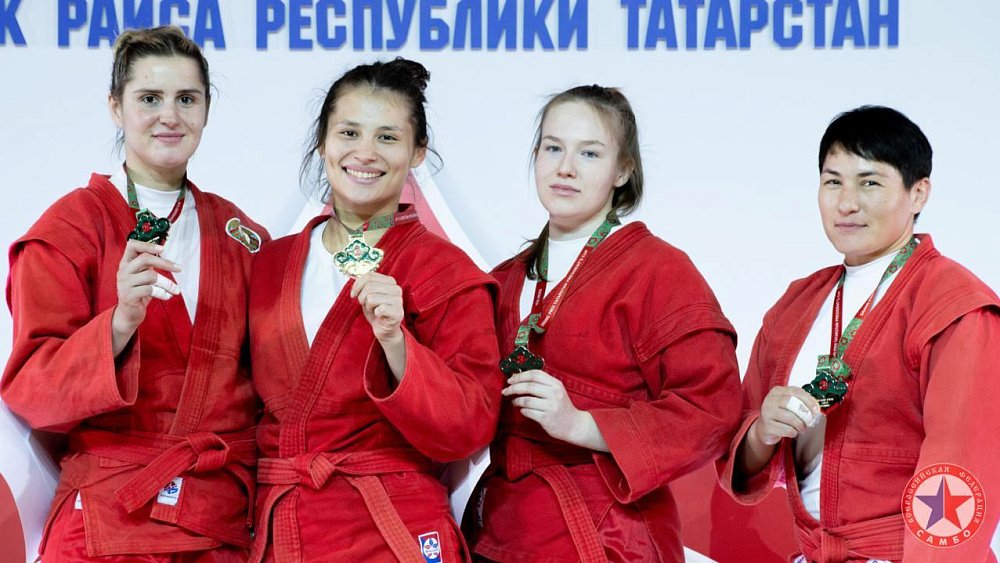 Челябинка Дина Гизатулина выиграла финал Гран‑при по самбо