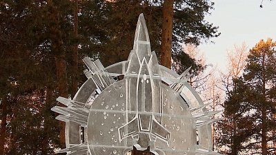В Челябинске проходит фестиваль ледяных скульптур «Космическая Одиссея»