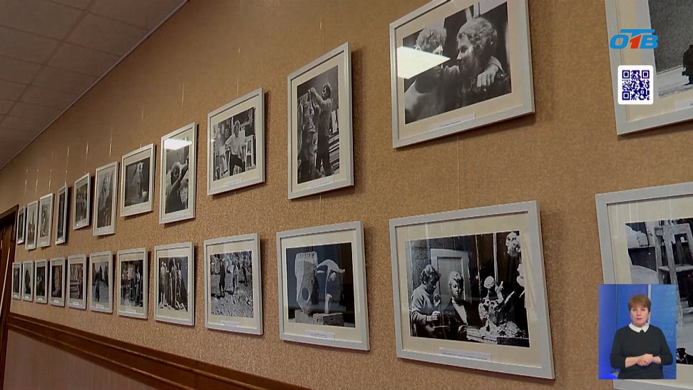 В Законодательном собрании Челябинской области открылась фотовыставка, посвященная Льву Головницкому