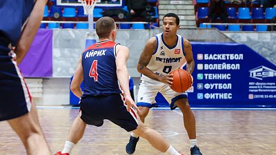Американский баскетболист помог «Металлургу» выиграть у сибиряков в Суперлиге