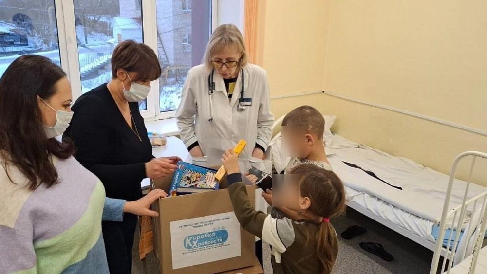 Награду за укол могут выбрать маленькие пациенты стационаров Челябинской области