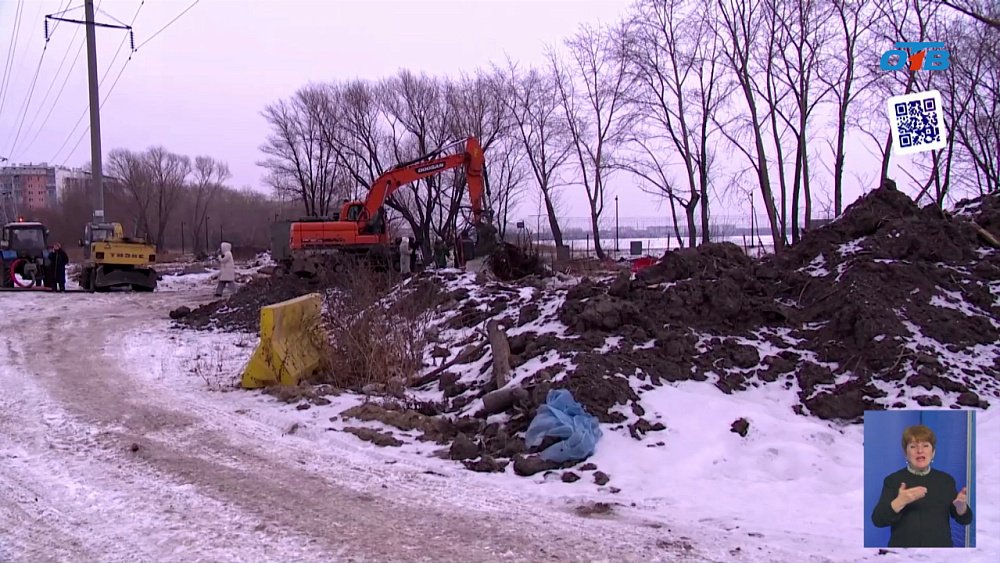 В Ленинском районе меняют водопровод