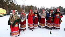 Сотни южноуральцев приняли участие в фольклорно-пельменном фестивале в Челябинске