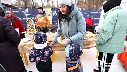 Сотни южноуральцев приняли участие в фольклорно-пельменном фестивале в Челябинске