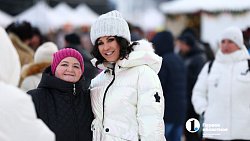 Сотни южноуральцев приняли участие в фольклорно-пельменном фестивале в Челябинске