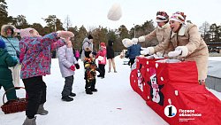 Сотни южноуральцев приняли участие в фольклорно-пельменном фестивале в Челябинске