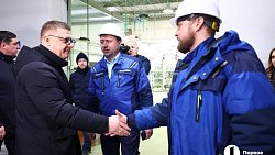 В Южноуральске начал работу завод по производству стеклянных изоляторов