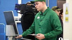 Алексей Текслер посетил Южноуральский энергетический колледж