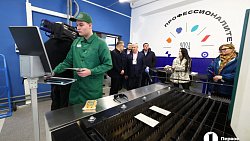 Алексей Текслер посетил Южноуральский энергетический колледж