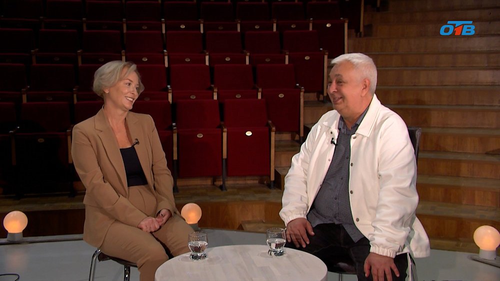 В программе «Хорошие песни» — руководитель детского оркестра «Флейты Челябинска» Полуротова Юлия Валерьевна