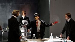 «У вас сердце собачье, товарищ Шариков»: в Челябинской драме ставят Булгакова