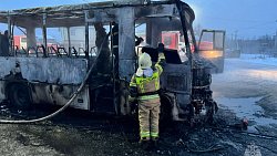В Златоусте загорелся пассажирский ПАЗ