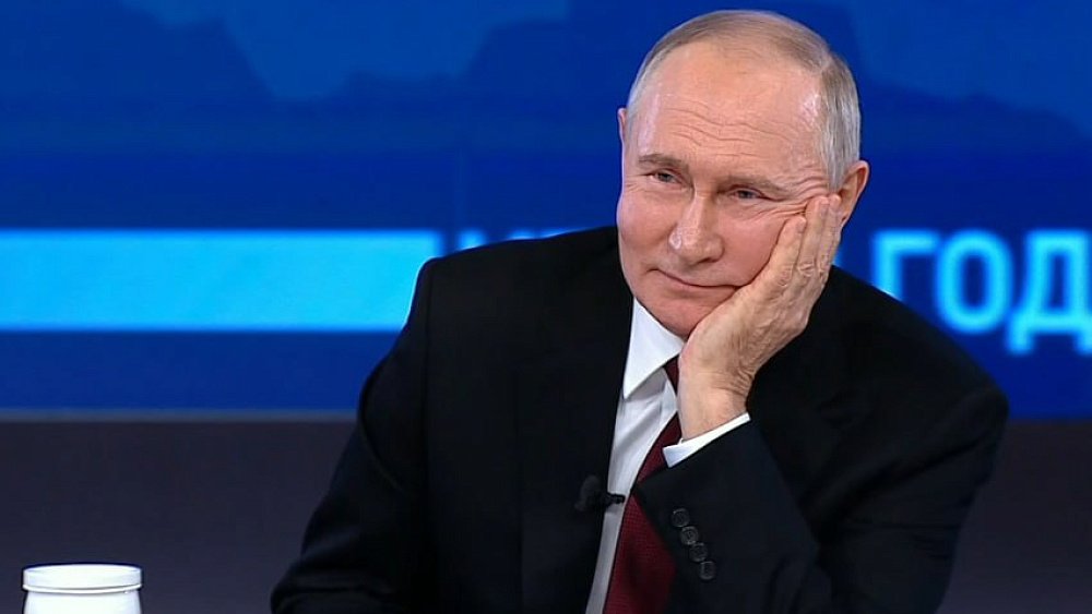 Термокружку «как у Путина» раскупили за сутки после итоговой пресс-конференции