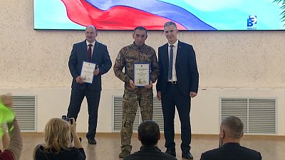 Миасские организации награждены за помощь передовой