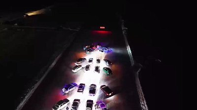 В Челябинске прошел новогодний флешмоб «Автоелка 2025»