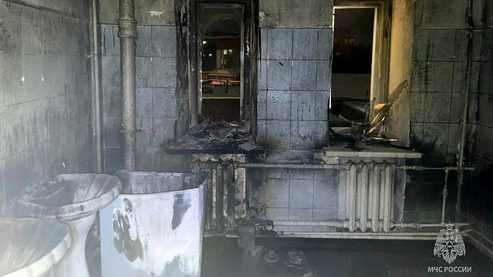 В Челябинске вспыхнул пожар в общежитии мединститута