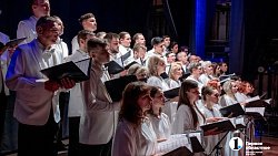 Тихая музыка в Рождество прозвучала в Челябинске