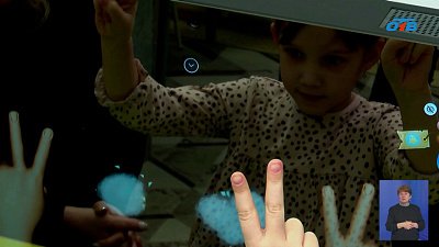 Детскому саду в Копейске подарили «умное» зеркало