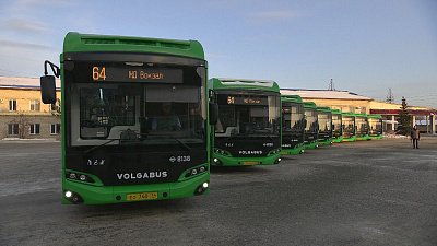 В Челябинске 9 новых «гармошек» вышли на маршрут № 64