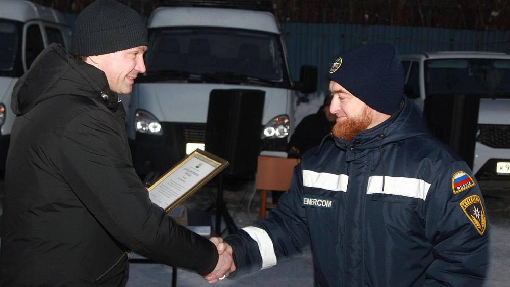 Спасатели Челябинска будут получать ежемесячную выплату за выслугу лет