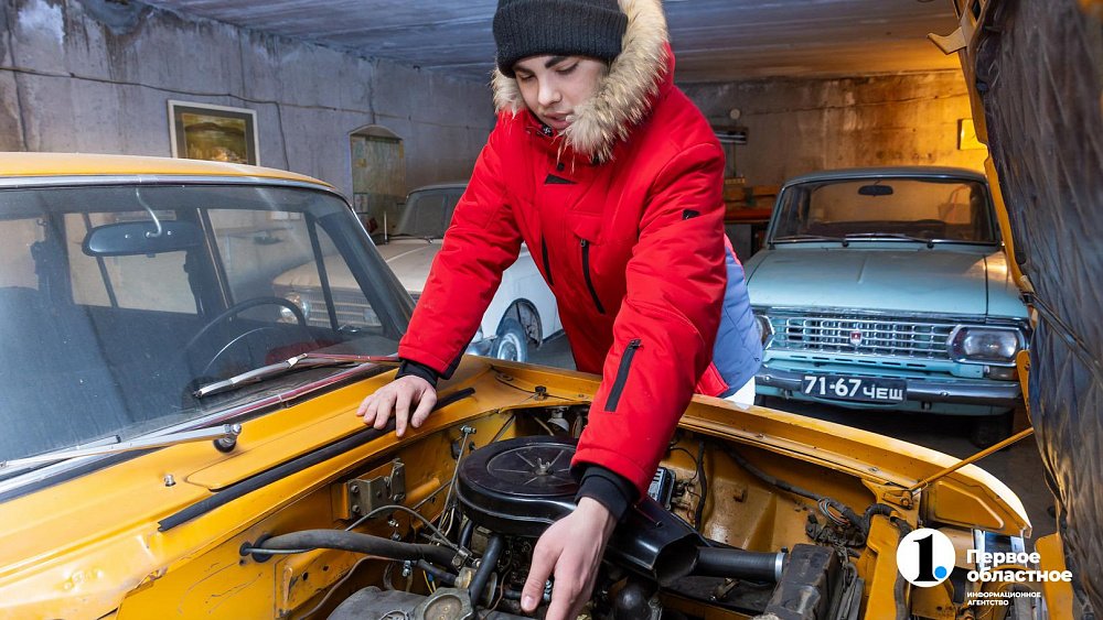 Челябинец спасает автомобили, чтобы сохранить их для истории