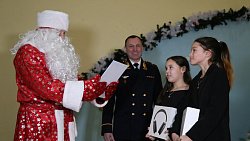 Главный южноуральский полицейский стал новогодним волшебником