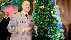 Главный южноуральский полицейский стал новогодним волшебником