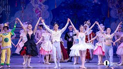Балет «Щелкунчик» с успехом идет на сцене челябинского театра