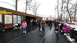 Катки в Челябинске заполнены посетителями