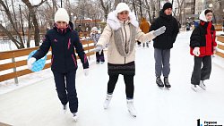 Катки в Челябинске заполнены посетителями