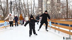 Катки в Челябинске заполнены посетителями