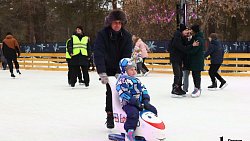 Катки в Челябинске заполнены посетителями