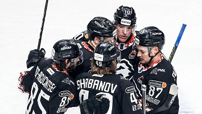 Челябинский «Трактор» завоевал титул хоккейной столицы Урала в КХЛ