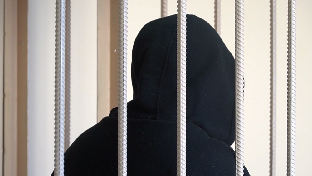 В Златоусте грабитель-рецидивист напал на пенсионерку по дороге в храм