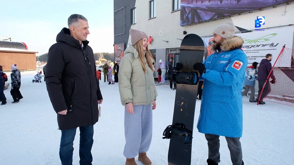 «Ёлка желаний» помогла главе МГО исполнить мечту миасской школьницы