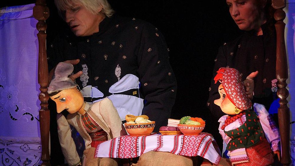 Пермский театр кукол покажет челябинцам «Зимние сказки от Карабаски»