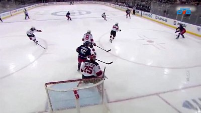 Артемий Панарин забросил шайбу в матче НХЛ