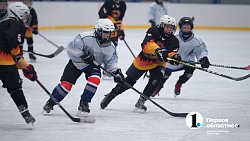 В деревне Филимоново открылся новый крытый хоккейный корт