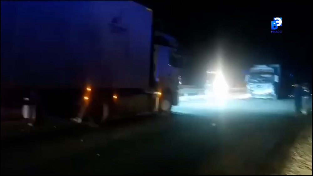 ДТП с грузовиком временно ограничило движение на М5