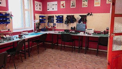 В Копейске обучают собирать и управлять дронами