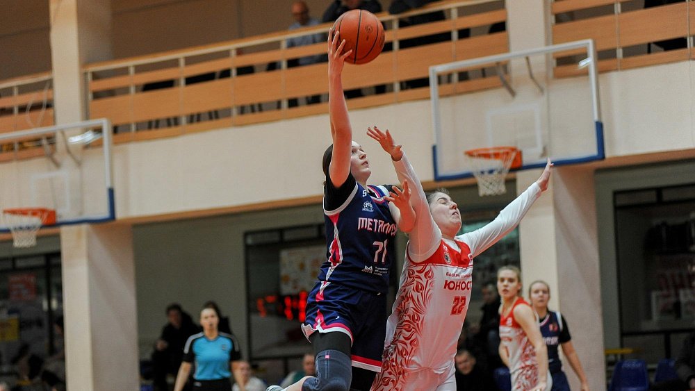Баскетболистки «Металлурга» в овертайме вырвали победу у «Юности» в Высшей лиге
