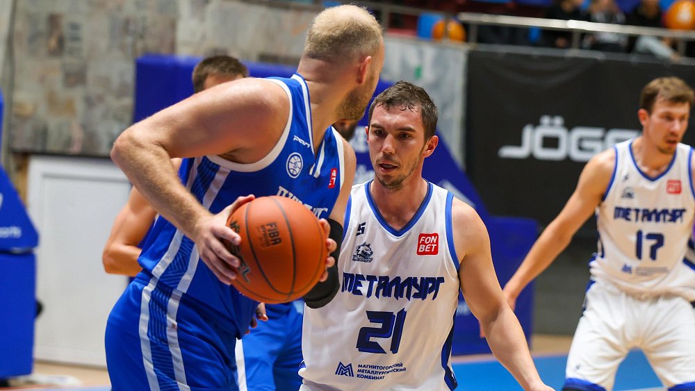 Баскетбольный клуб «Металлург» дал бой фавориту Суперлиги во Владивостоке